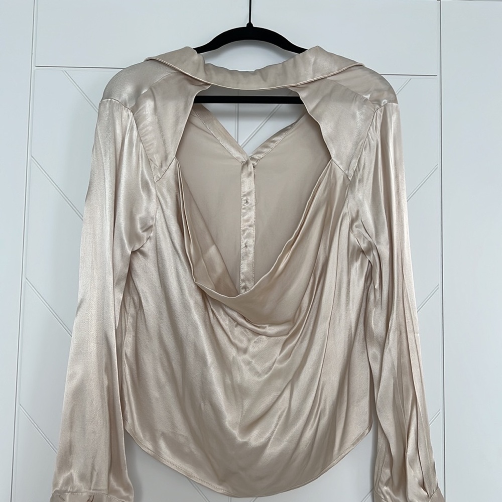 Aldina Open Back Button Down Top - image 7